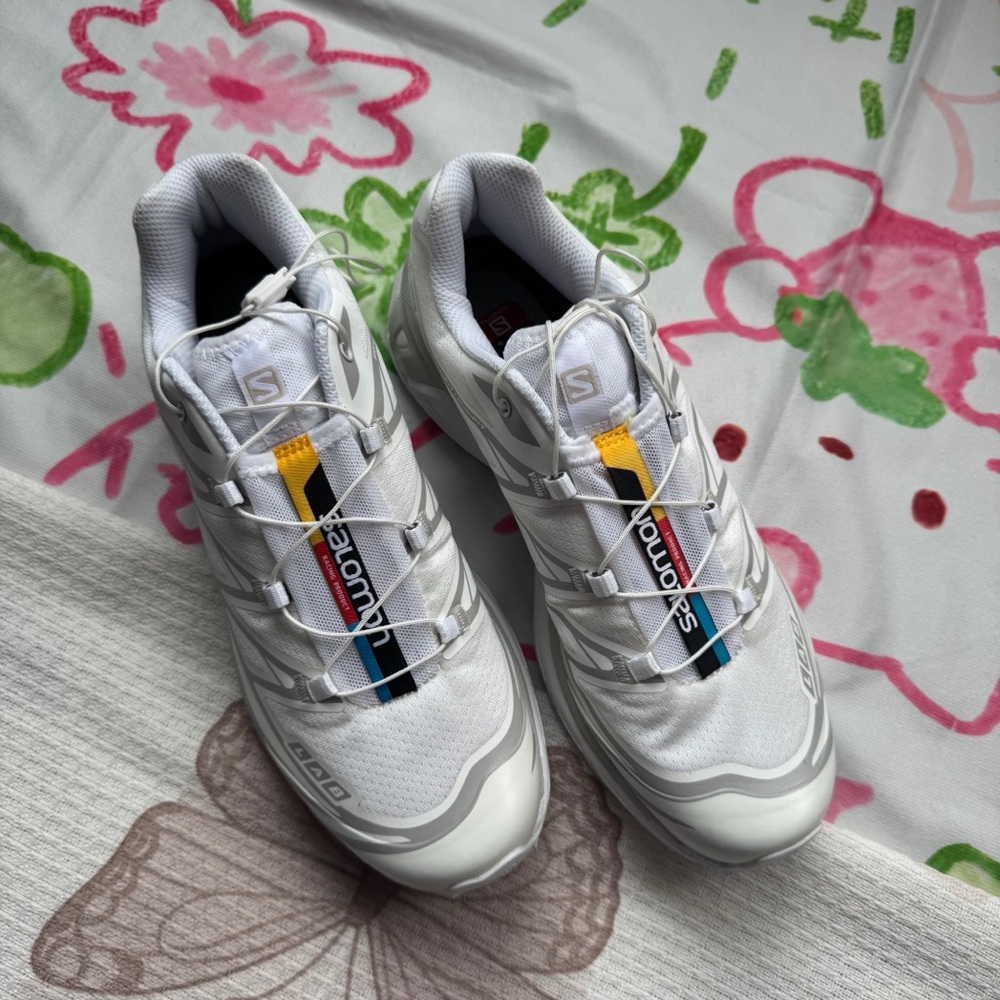 Salomon XT-6 Logo Printed Sneakers - Picture 3 of 8